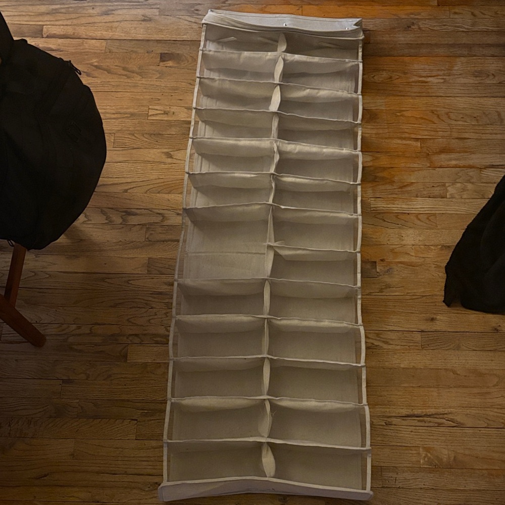 Hanging Shoe Organizer - gray